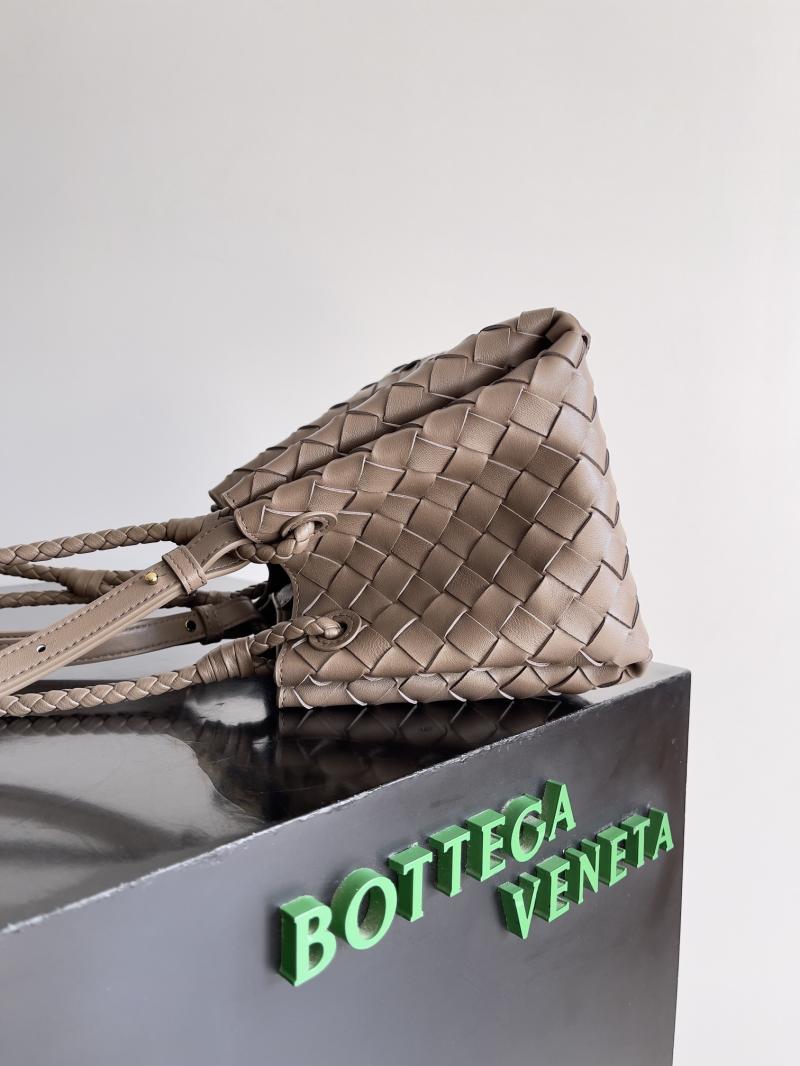 Bottega Veneta Small Parachute Pinecone 796569