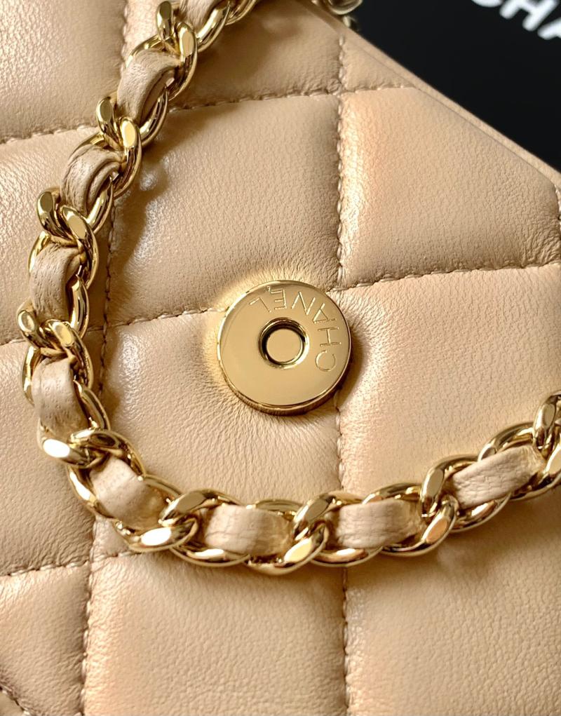 Chanel Clutch With Chain Beige AP4593
