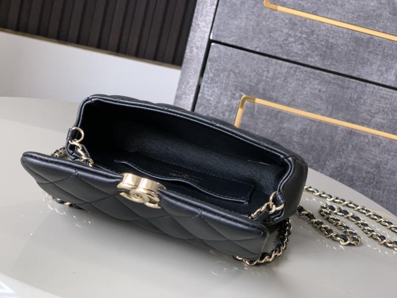 Chanel Clutch With Chain Black AP4593
