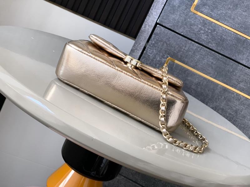 Chanel Clutch With Chain Gold AP4593