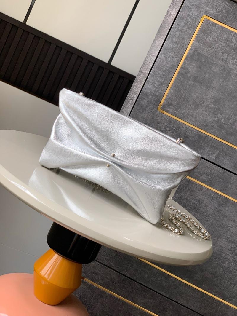 Chanel Clutch With Chain Silver AP4613