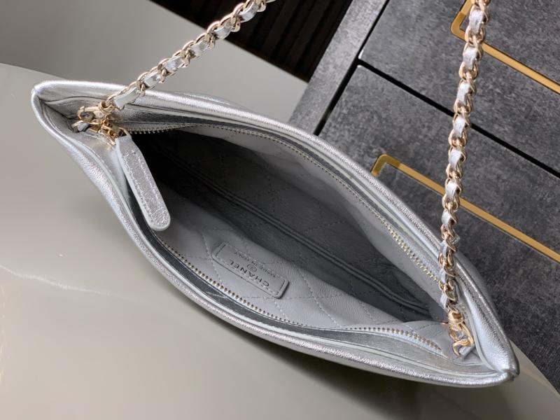 Chanel Clutch With Chain Silver AP4613