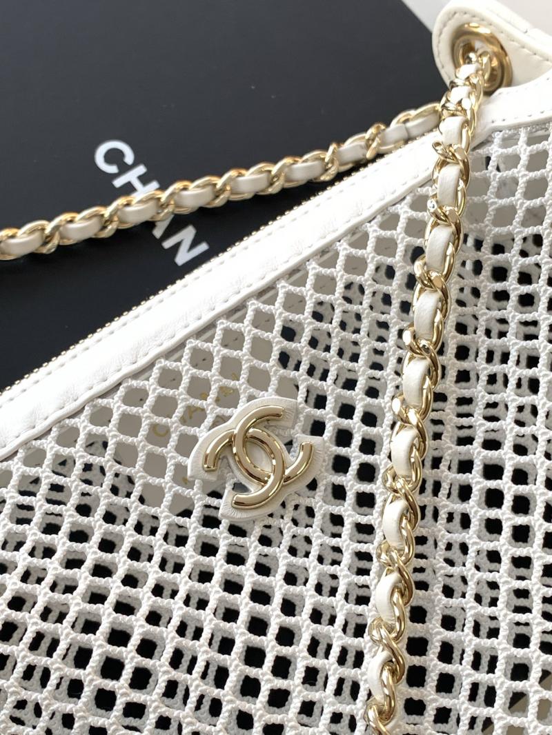 Chanel Clutch With Chain White AP4572