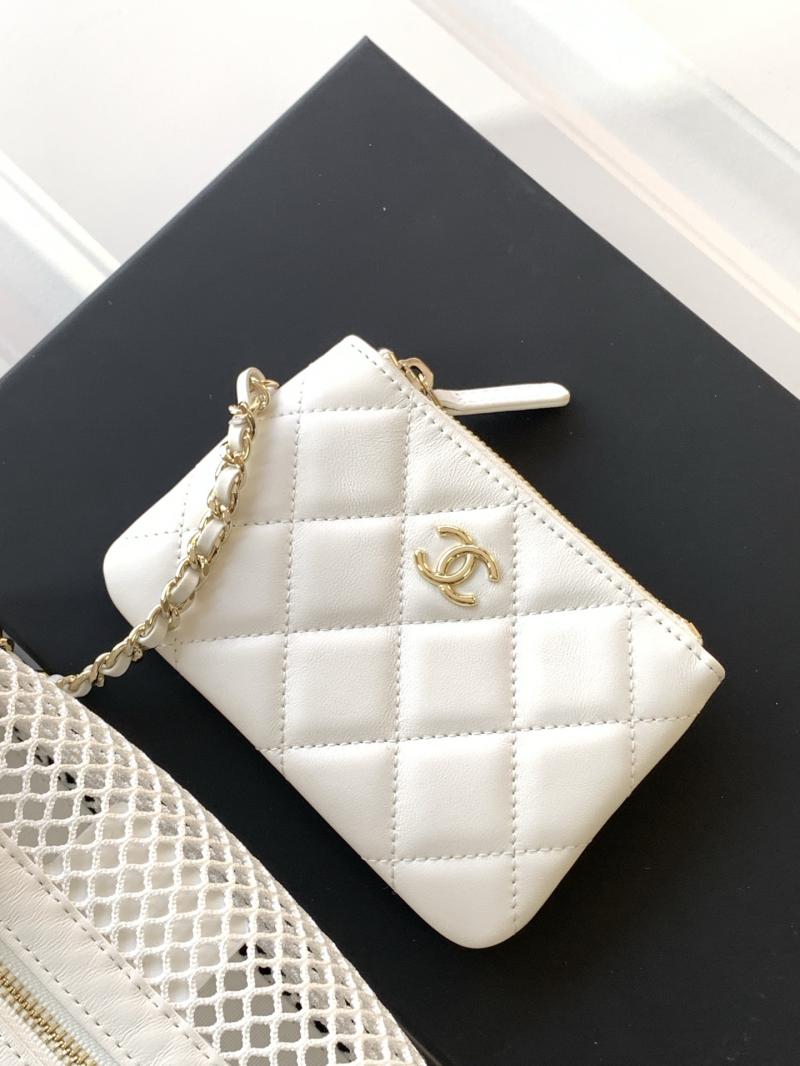 Chanel Clutch With Chain White AP4572