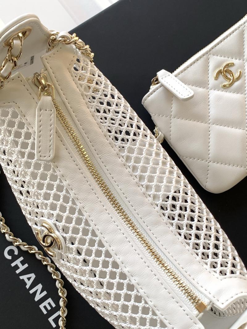 Chanel Clutch With Chain White AP4572