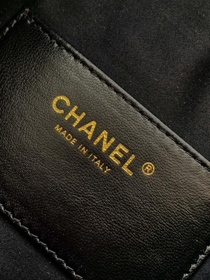 Chanel Grained Calfskin 25 Medium Handbag Silver AS5311