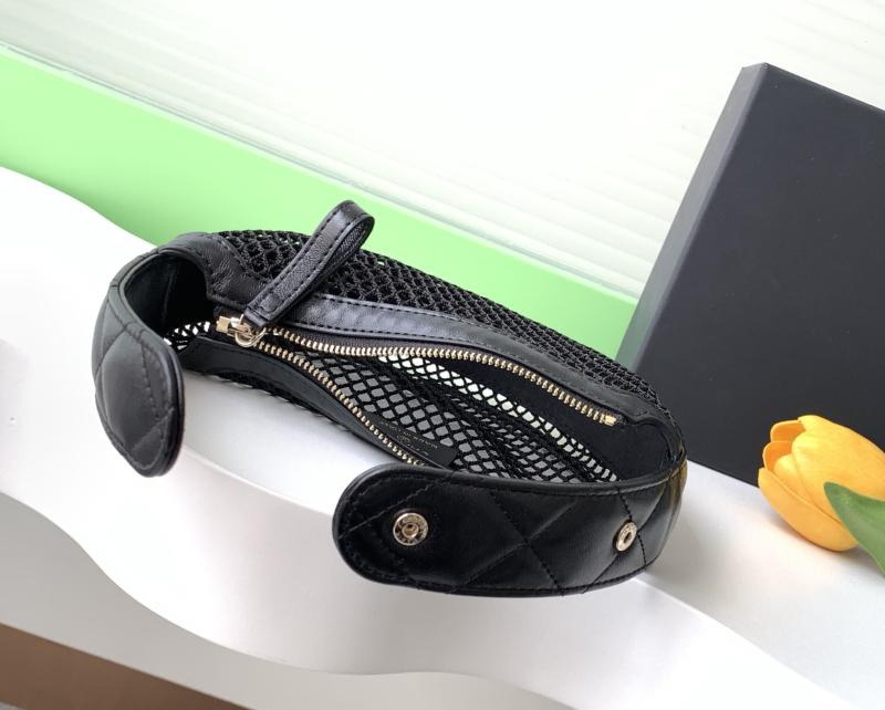 Chanel Pouch Black AP4575