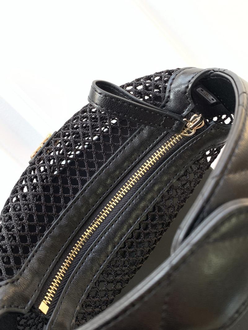 Chanel Pouch Black AP4575