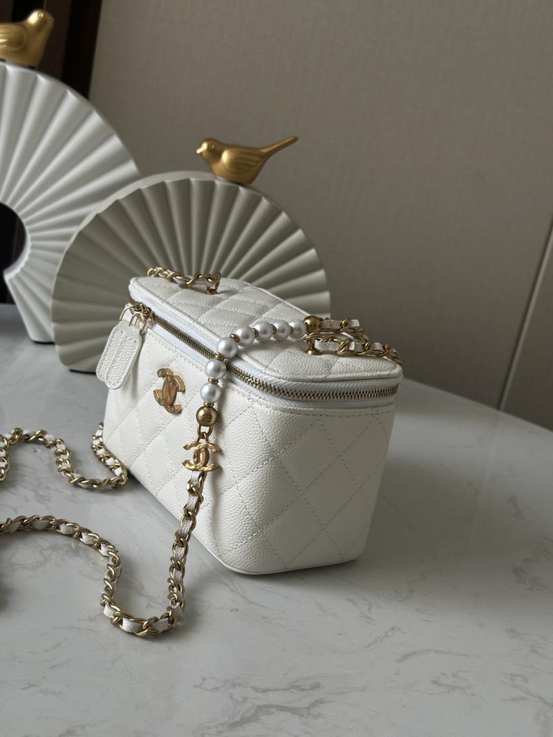 Chanel Vanity Case White A66045