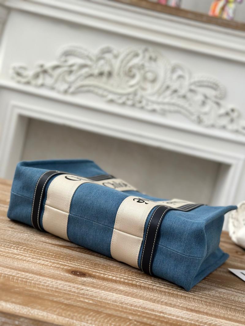 Chloe Woody tote bag in Blue Denim C7566