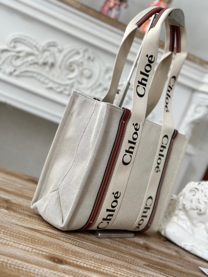 Chloe Woody tote bag in Cotton Canvas Brown C7565