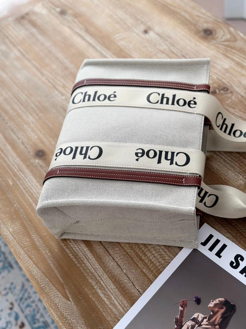 Chloe Woody tote bag in Cotton Canvas Brown C7565