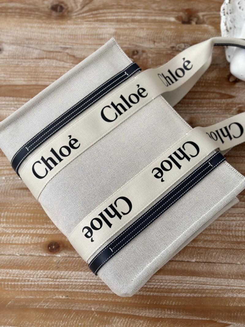 Chloe Woody tote bag in Cotton Canvas Navy C7565