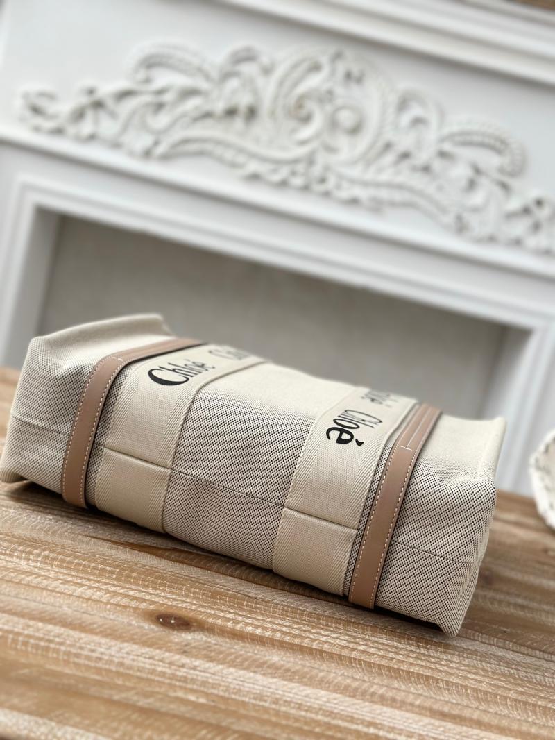 Chloe Woody tote bag in Cotton Canvas Powder C7565