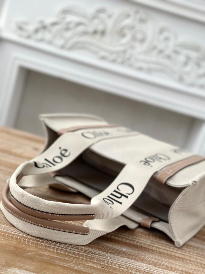 Chloe Woody tote bag in Cotton Canvas Powder C7565