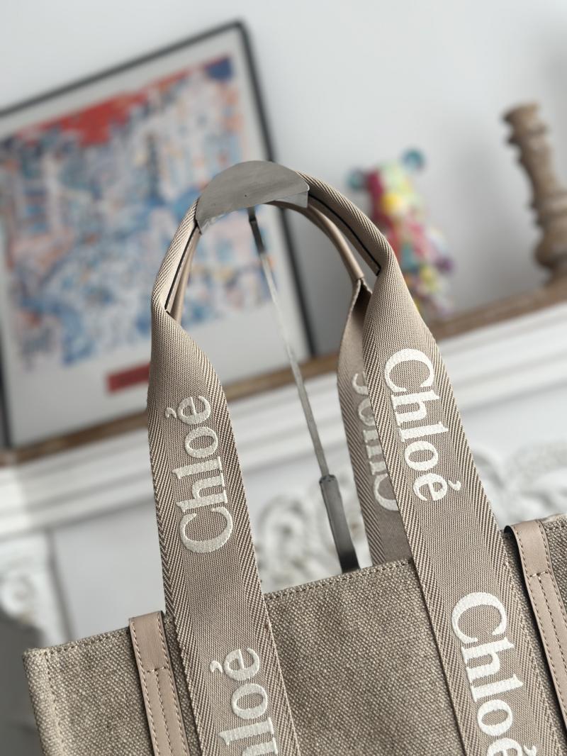 Chloe Woody tote bag in Linen Canvas C7570
