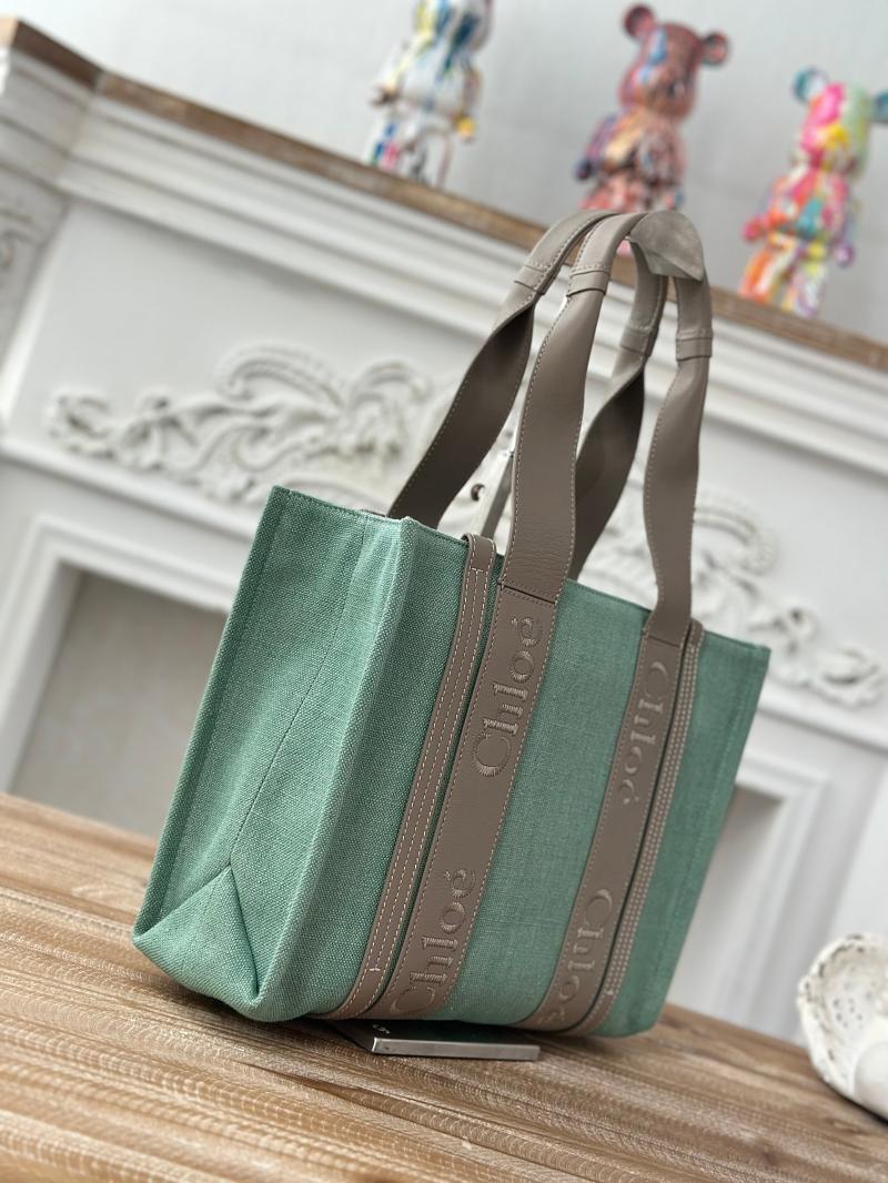 Chloe Woody tote bag in Linen Canvas Green C7568