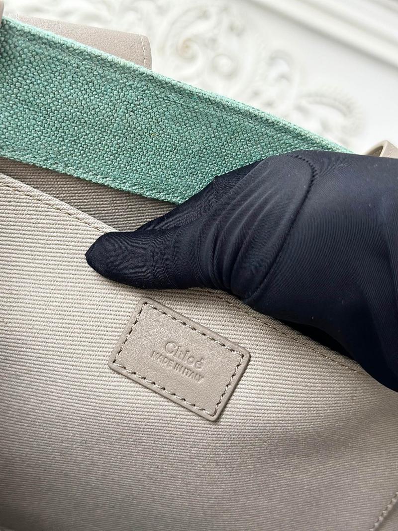 Chloe Woody tote bag in Linen Canvas Green C7568