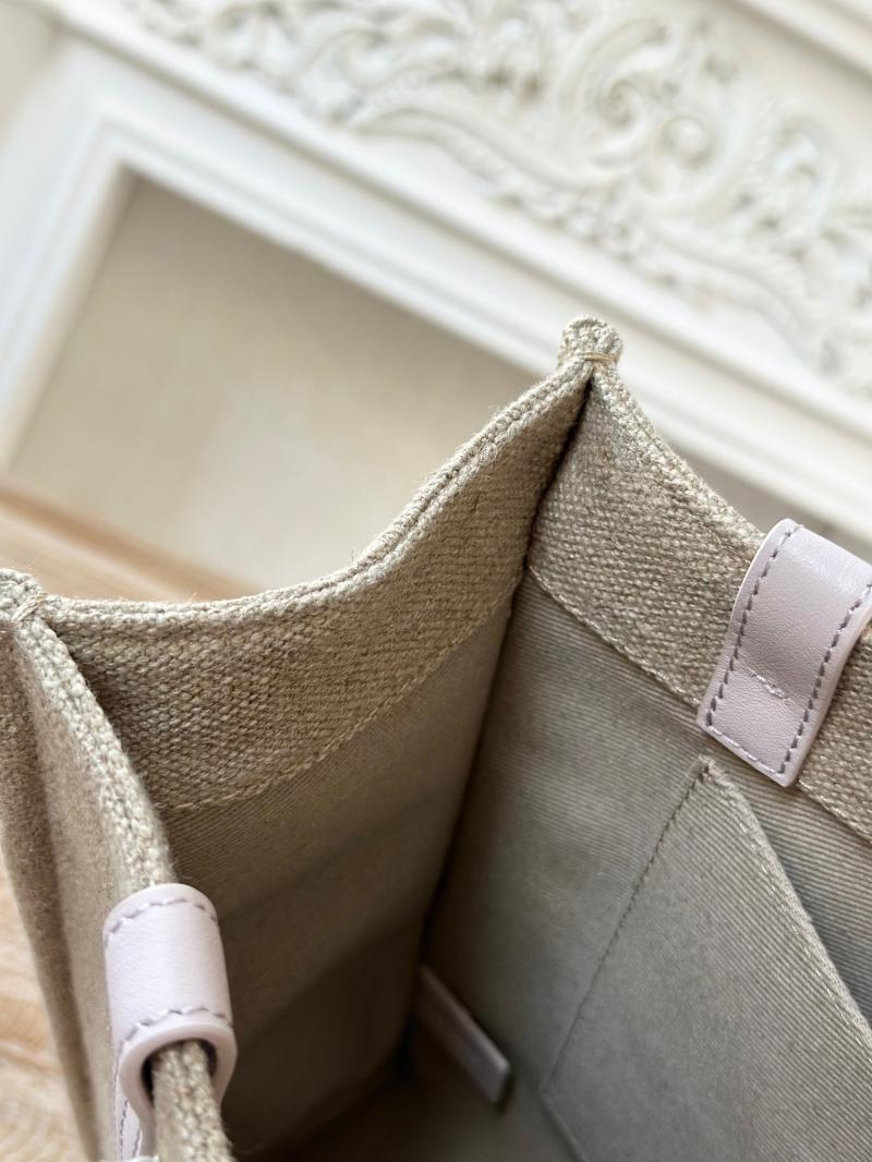 Chloe Woody tote bag in Linen Canvas Light Pink C7567