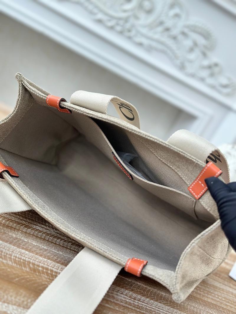 Chloe Woody tote bag in Linen Canvas Orange C7567