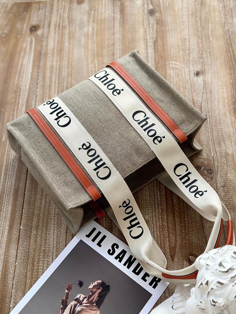 Chloe Woody tote bag in Linen Canvas Orange C7567