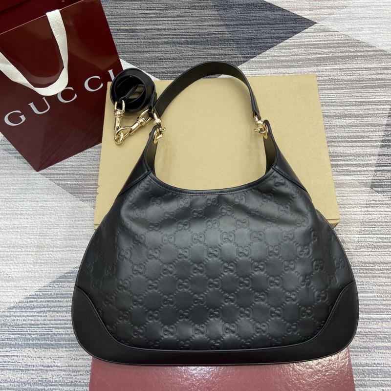 Gucci B medium shoulder bag Black 834981
