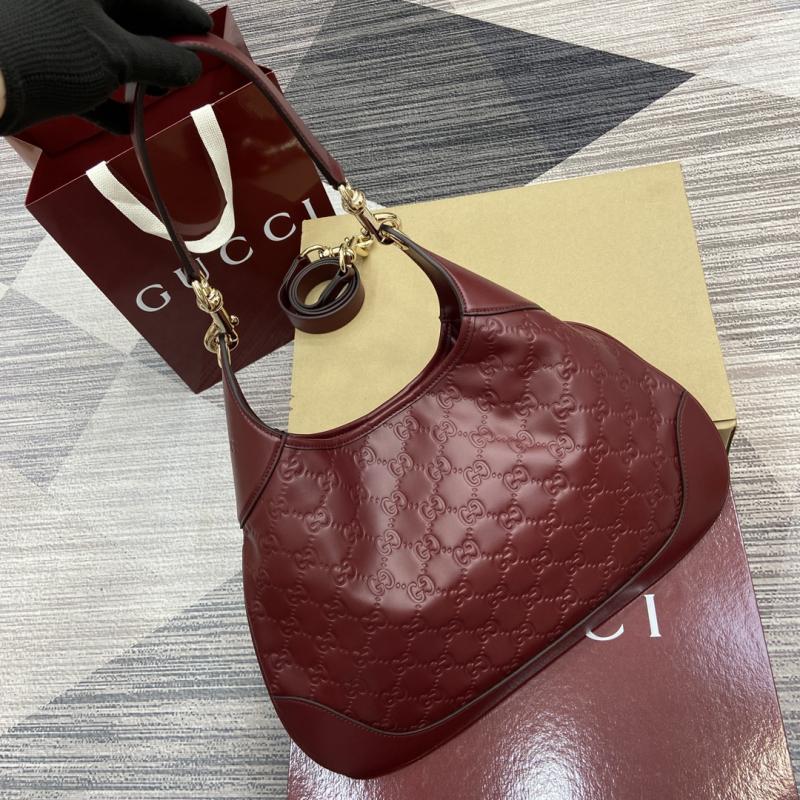 Gucci B medium shoulder bag Red 834981