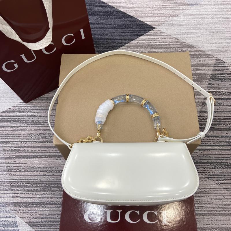 Gucci Bamboo Diva medium bag White 827750