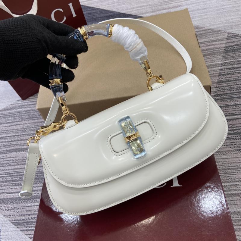 Gucci Bamboo Diva medium bag White 827750