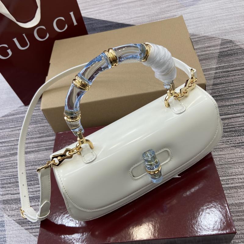 Gucci Bamboo Diva medium bag White 827750