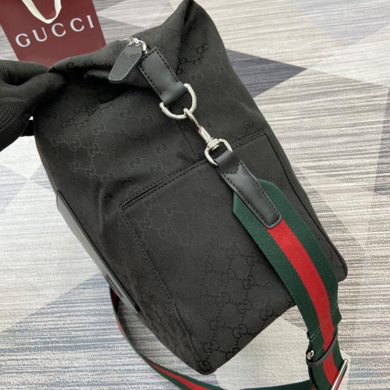 Gucci GG canvas medium black duffle bag 821668
