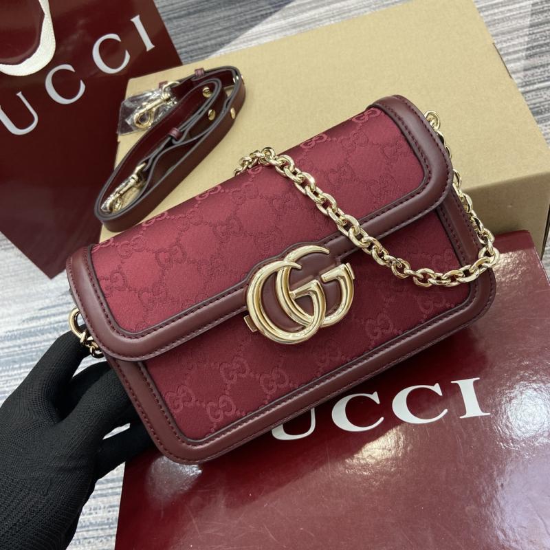 Gucci Go small shoulder bag Red 826761