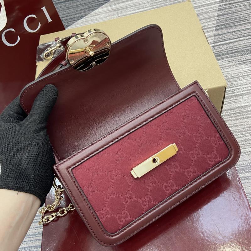 Gucci Go small shoulder bag Red 826761