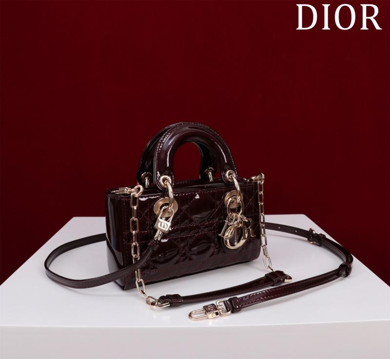 Lady D-Joy Patent Micro Bag Burgundy M0542
