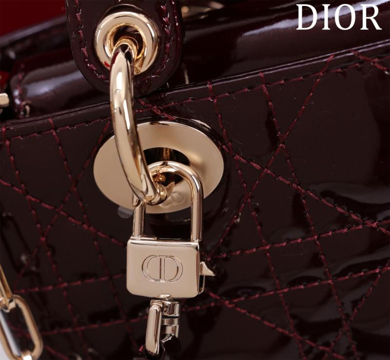 Lady D-Joy Patent Micro Bag Burgundy M0542