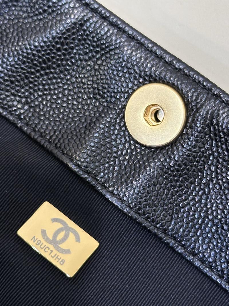 Large Chanel Hobo Handbag Black AS5385