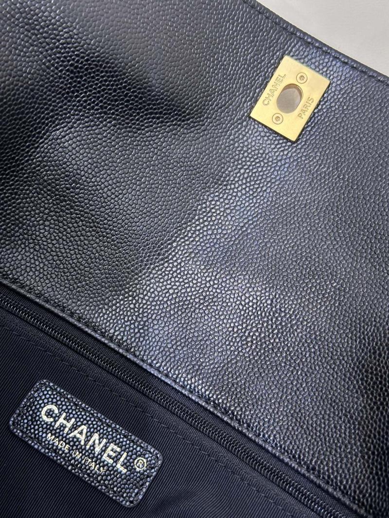 Large Chanel Hobo Handbag Black AS5385