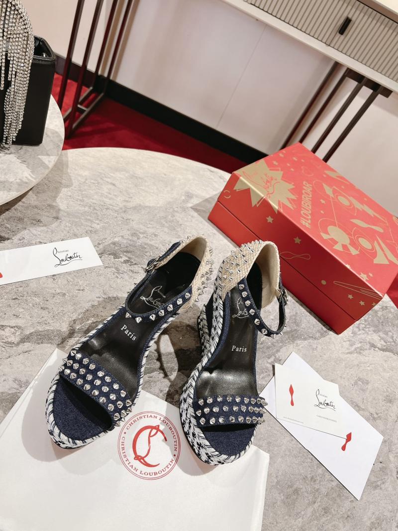 Louboutin Wedge Sandals SCLS51335