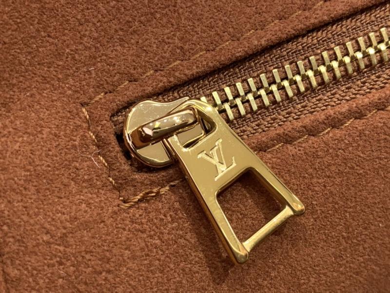 Louis Vuitton Anytime PM Black M14414