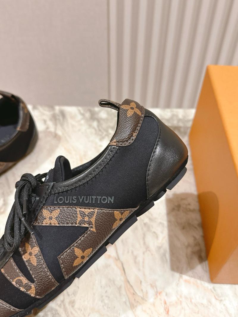 Louis Vuitton Unisex Sneakers SLS42303