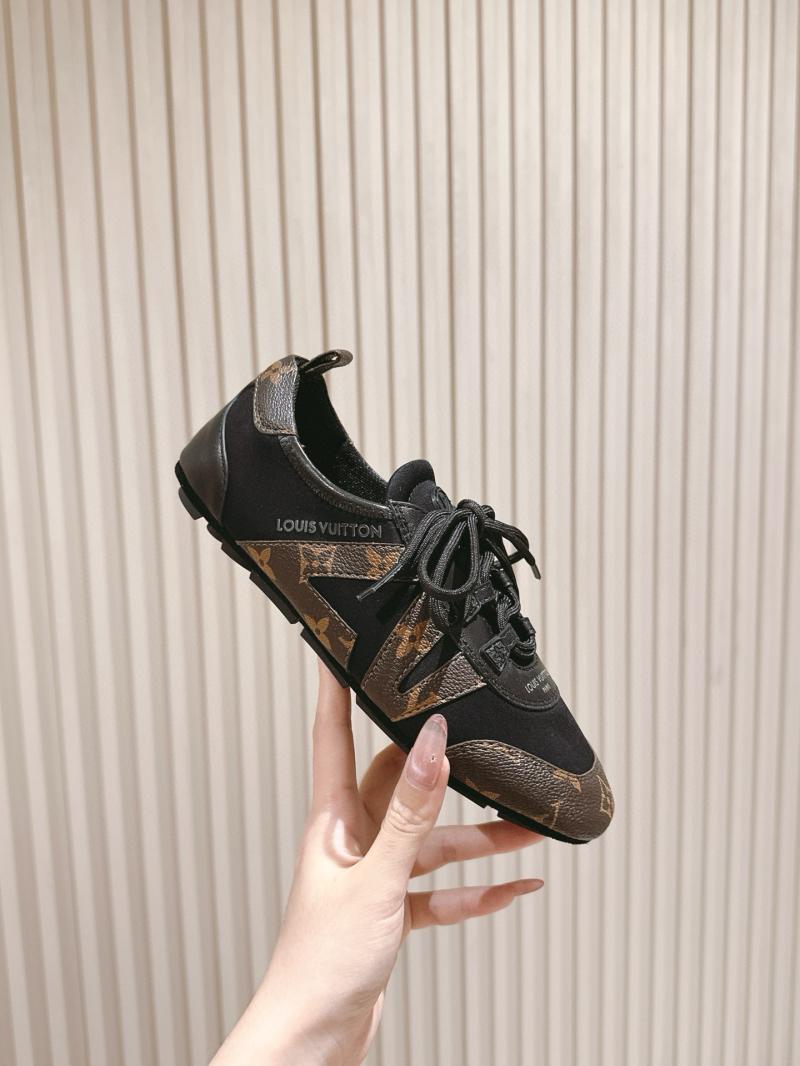 Louis Vuitton Unisex Sneakers SLS42303
