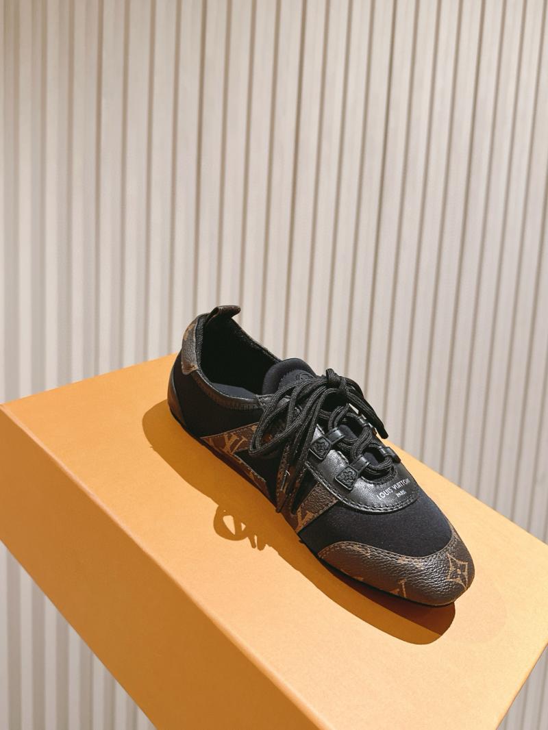 Louis Vuitton Unisex Sneakers SLS42303