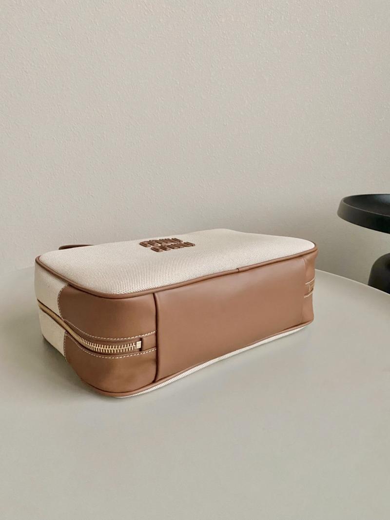 Miu Miu Beau canvas and leather bag 5BB163