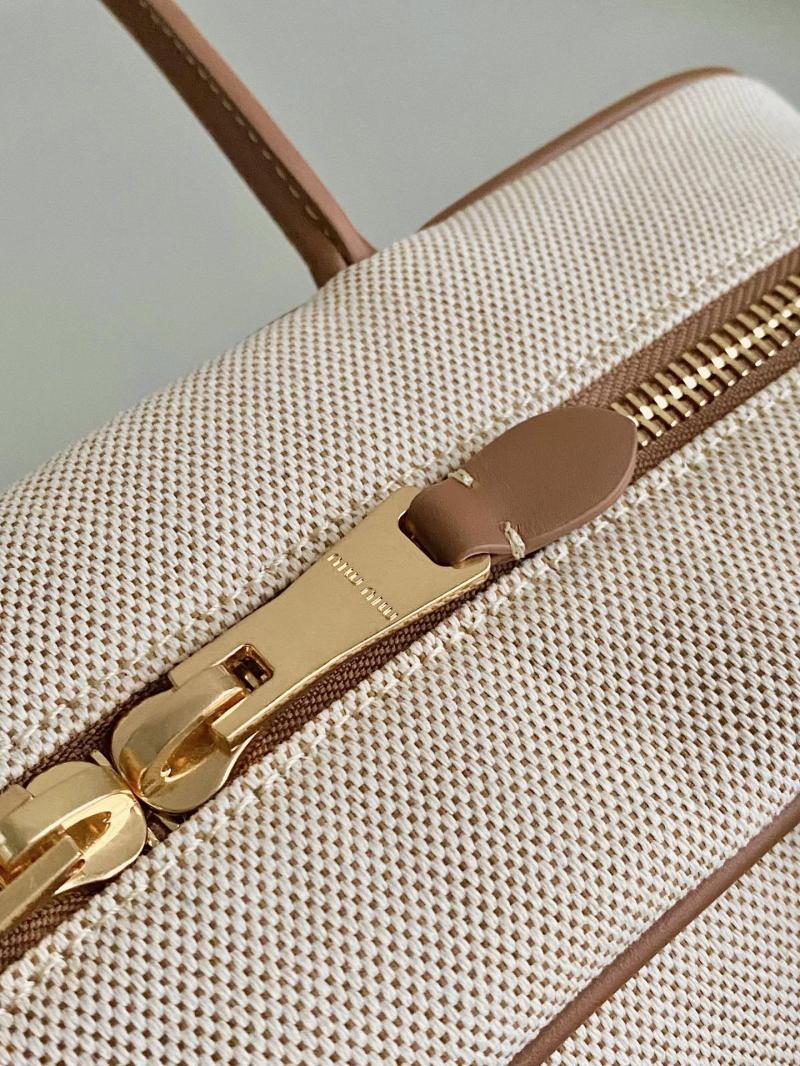 Miu Miu Beau canvas and leather bag 5BB163