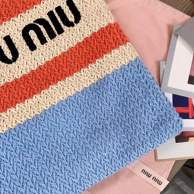 Miu Miu Raffia-effect woven tote bag Blue 5BG248