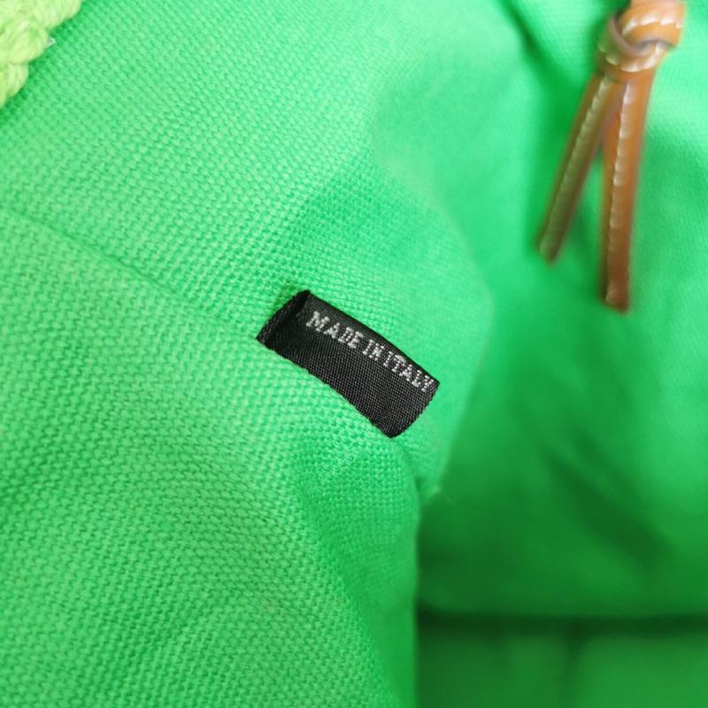 Miu Miu Raffia-effect woven tote bag Green 5BG228