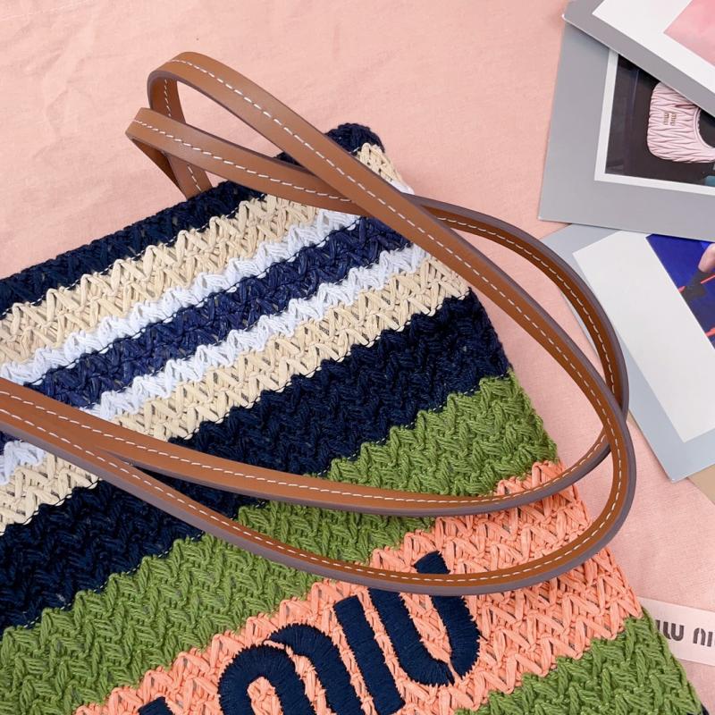 Miu Miu Raffia-effect woven tote bag Green 5BG248