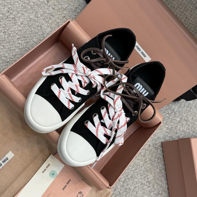 Miu Miu Sneakers SMS42402