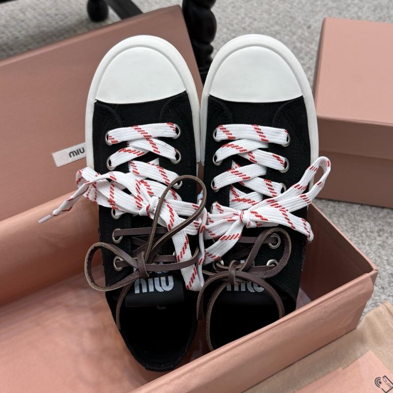 Miu Miu Sneakers SMS42402