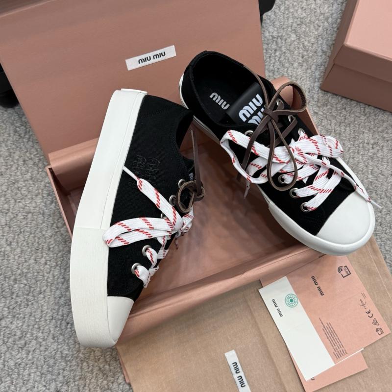 Miu Miu Sneakers SMS42402